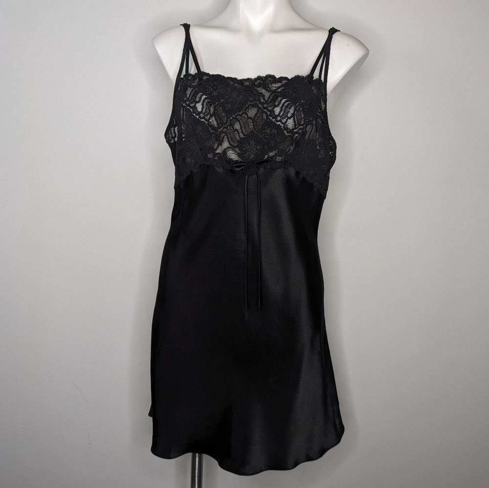 Vintage Van Raalte black floral lace & satin lingerie nightgown M - Picture 1 of 7
